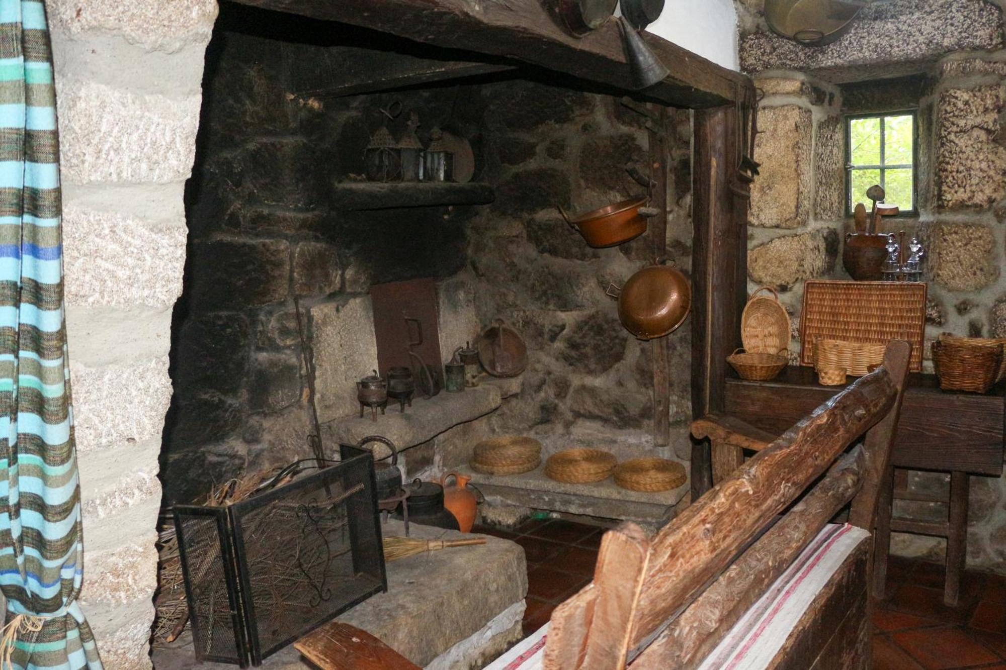 Casa Campo Das Bizarras Castro Daire Zewnętrze zdjęcie